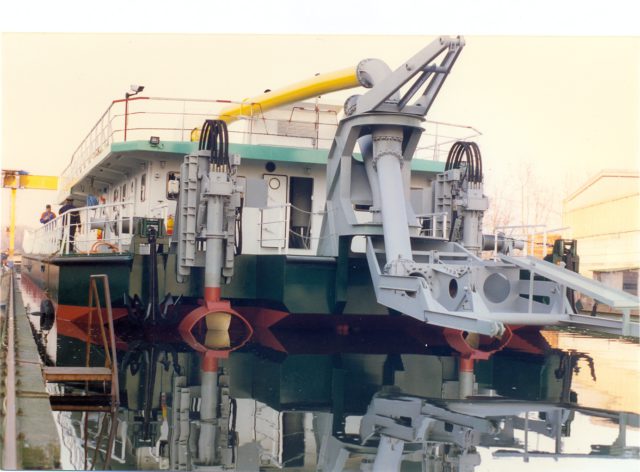 Propulsori oleodinamici